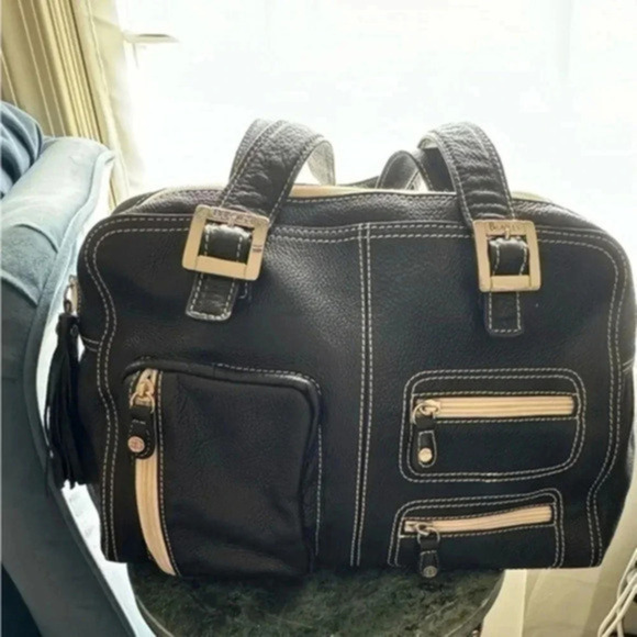 Bradley Handbags - Bradley..Black and White satchel
